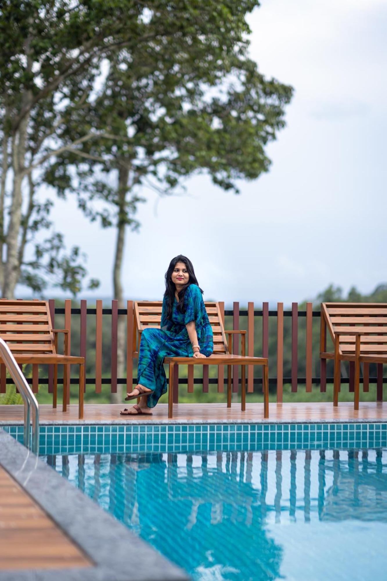 Delano Residency Hotel Kaliyal Bagian luar foto